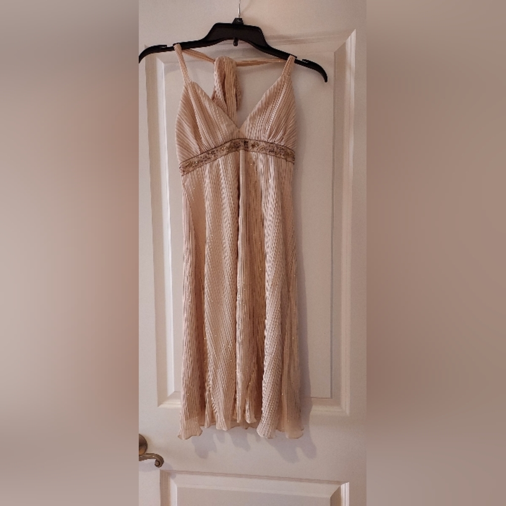 Short dress
